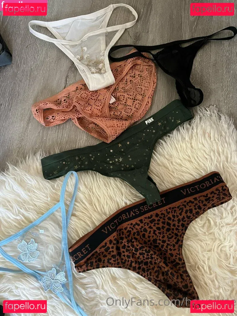 hawaiirae Onlyfans Photo Gallery 