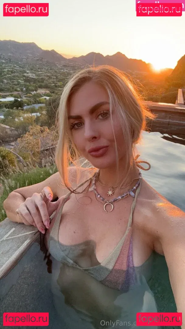 hawaiirae Onlyfans Photo Gallery 