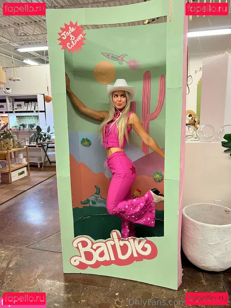 hawaiirae Onlyfans Photo Gallery 