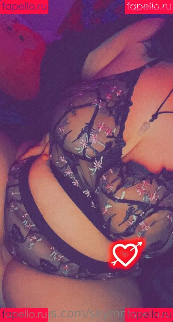 skymmylkfree Onlyfans Photo Gallery 