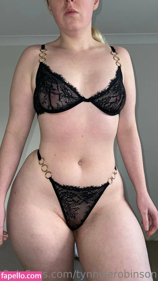 tynnillerobinson Onlyfans Photo Gallery 