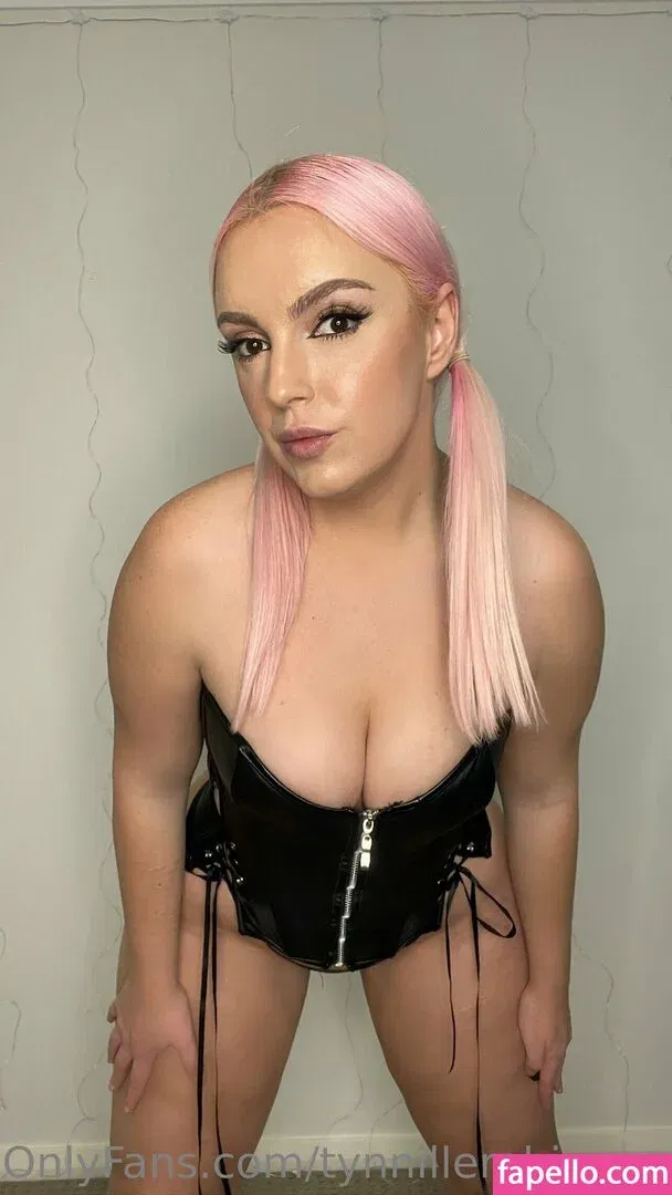 tynnillerobinson Onlyfans Photo Gallery 