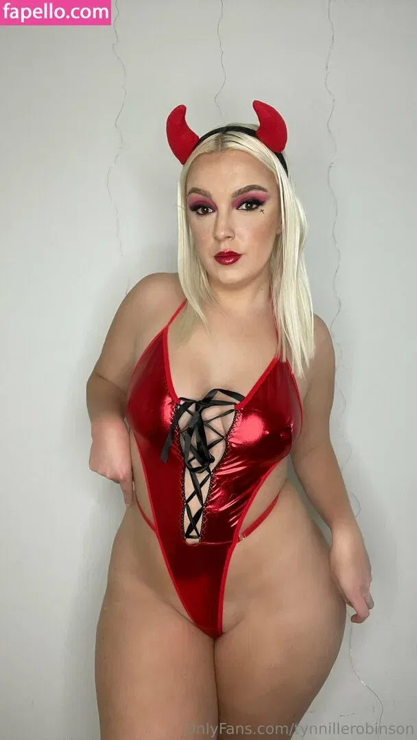 tynnillerobinson Onlyfans Photo Gallery 