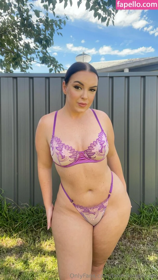 tynnillerobinson Onlyfans Photo Gallery 