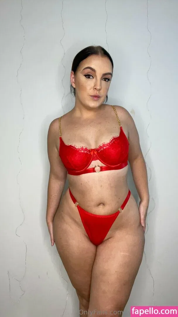 tynnillerobinson Onlyfans Photo Gallery 