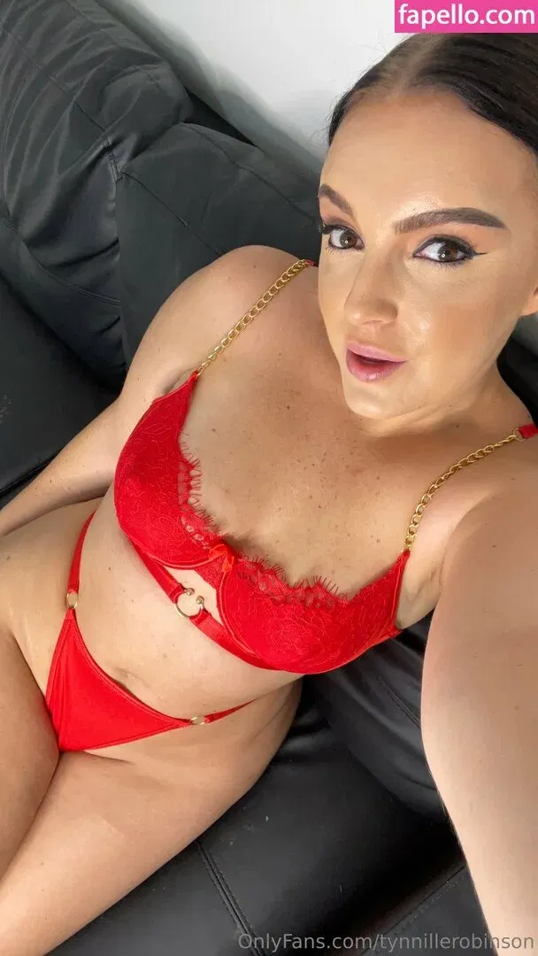 tynnillerobinson Onlyfans Photo Gallery 