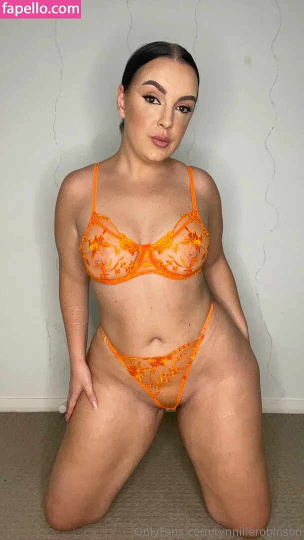 tynnillerobinson Onlyfans Photo Gallery 