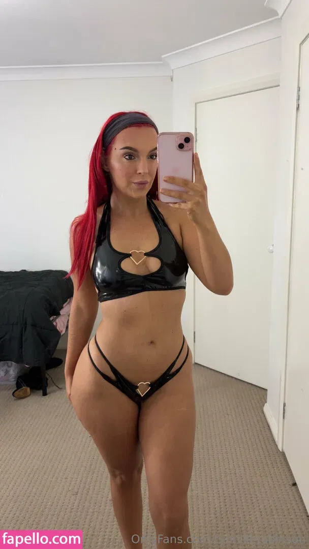 tynnillerobinson Onlyfans Photo Gallery 