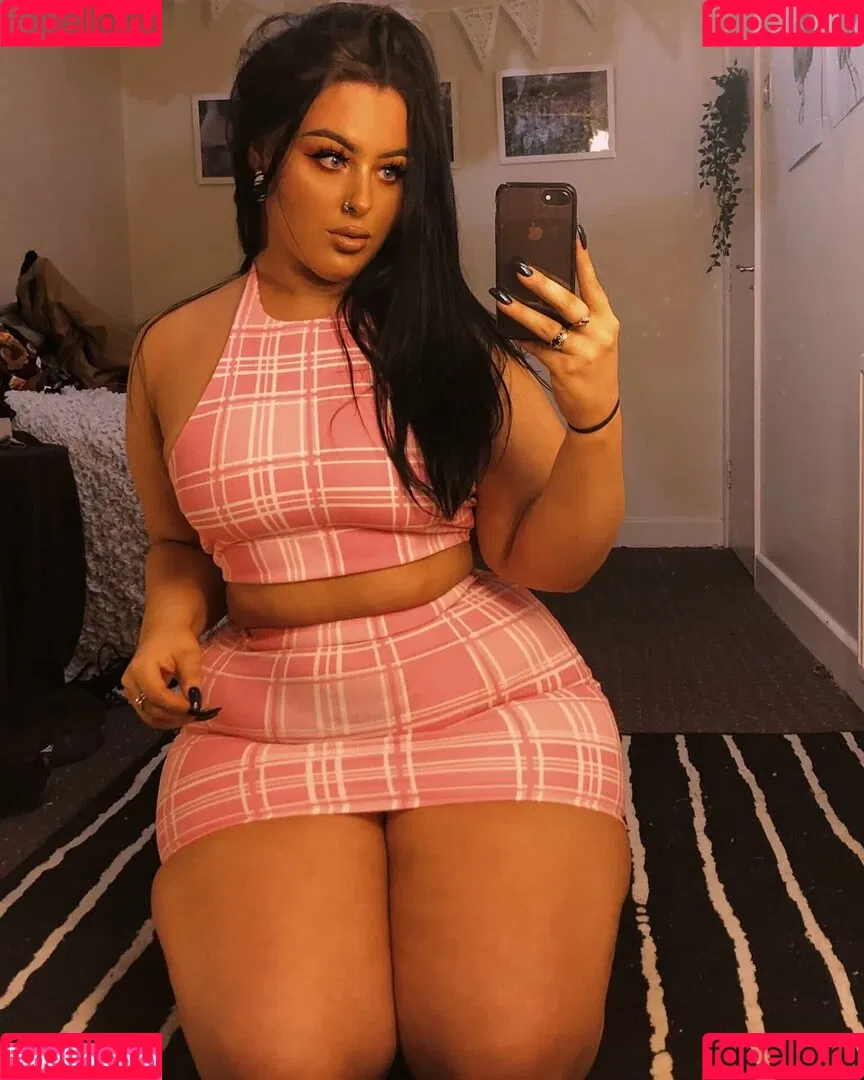 Holly Marston Onlyfans Photo Gallery 