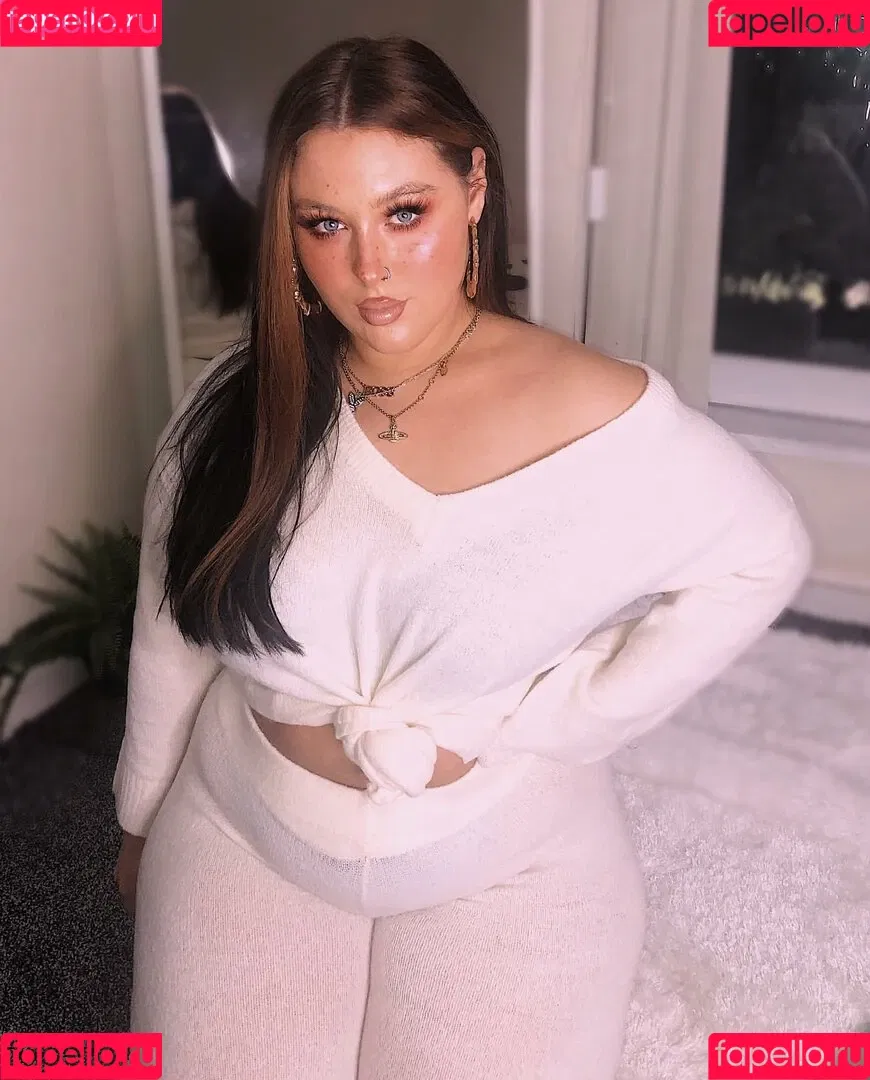 Holly Marston Onlyfans Photo Gallery 