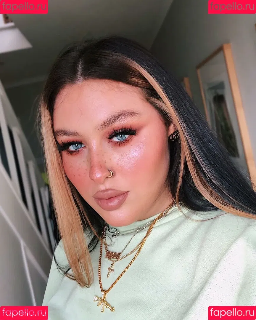 Holly Marston Onlyfans Photo Gallery 