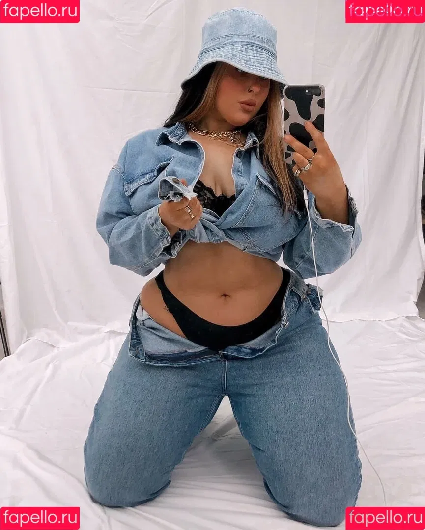 Holly Marston Onlyfans Photo Gallery 