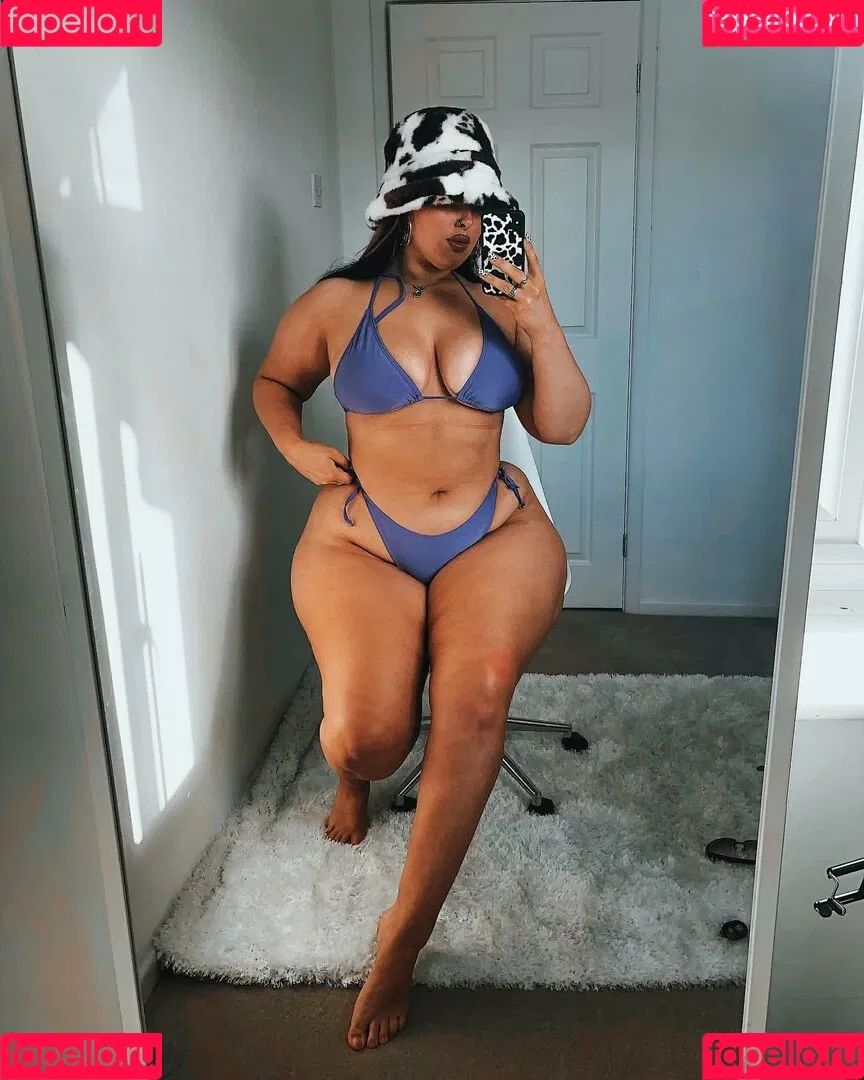 Holly Marston Onlyfans Photo Gallery 