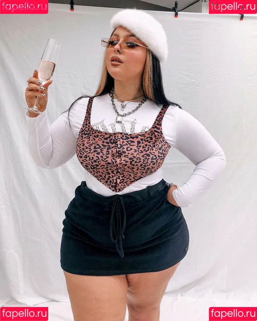 Holly Marston Onlyfans Photo Gallery 