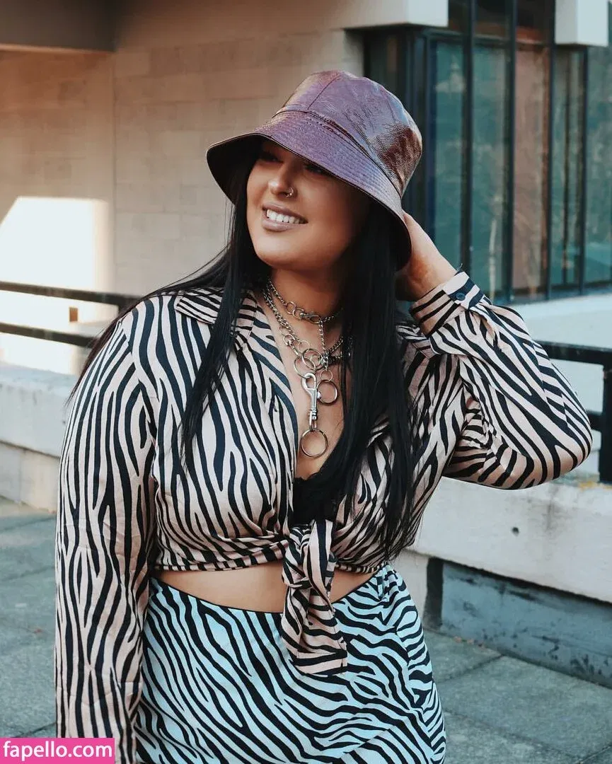 Holly Marston Onlyfans Photo Gallery 