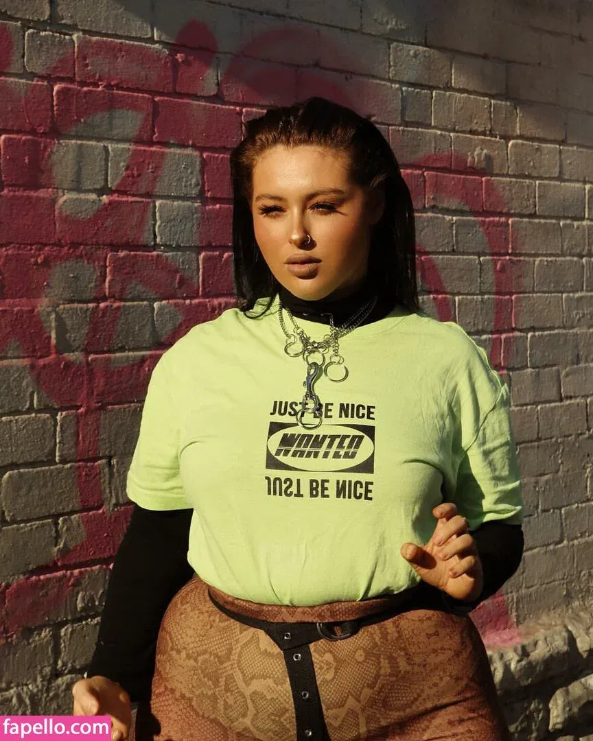 Holly Marston Onlyfans Photo Gallery 