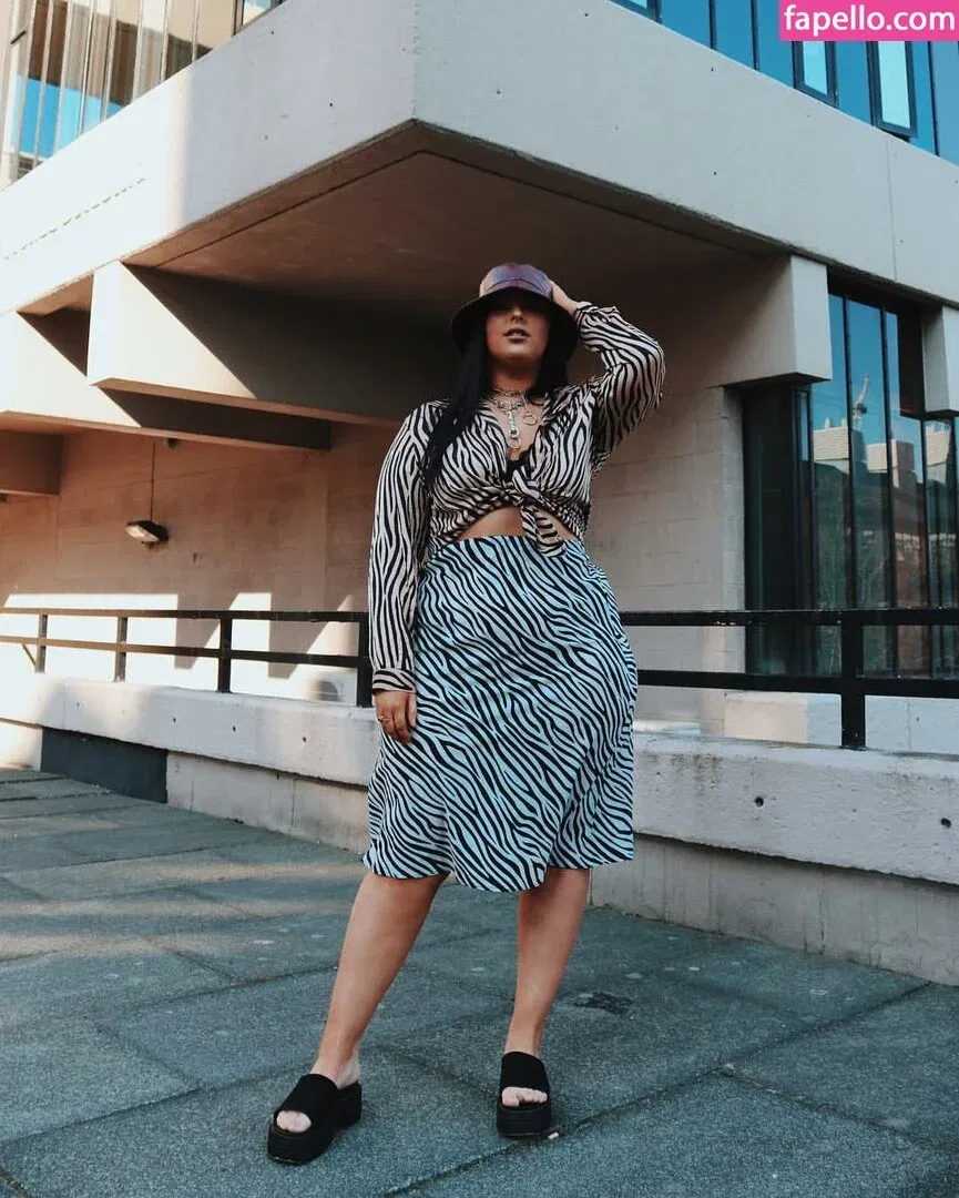 Holly Marston Onlyfans Photo Gallery 