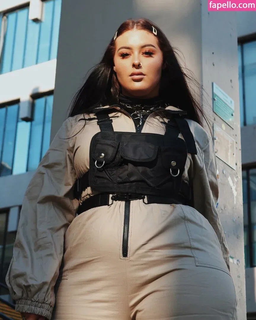 Holly Marston Onlyfans Photo Gallery 