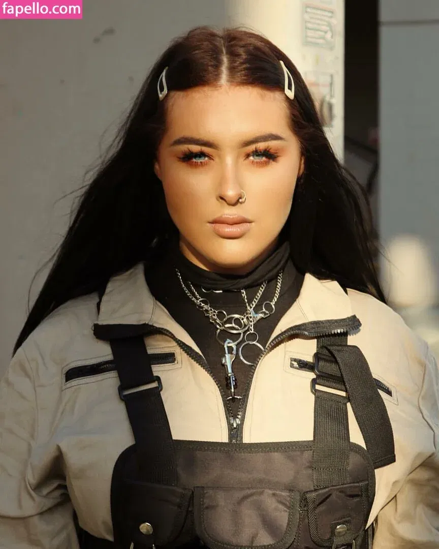 Holly Marston Onlyfans Photo Gallery 