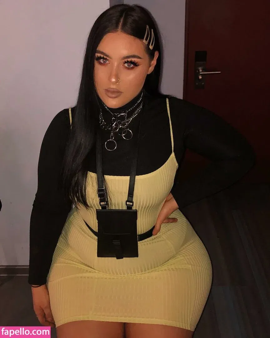 Holly Marston Onlyfans Photo Gallery 