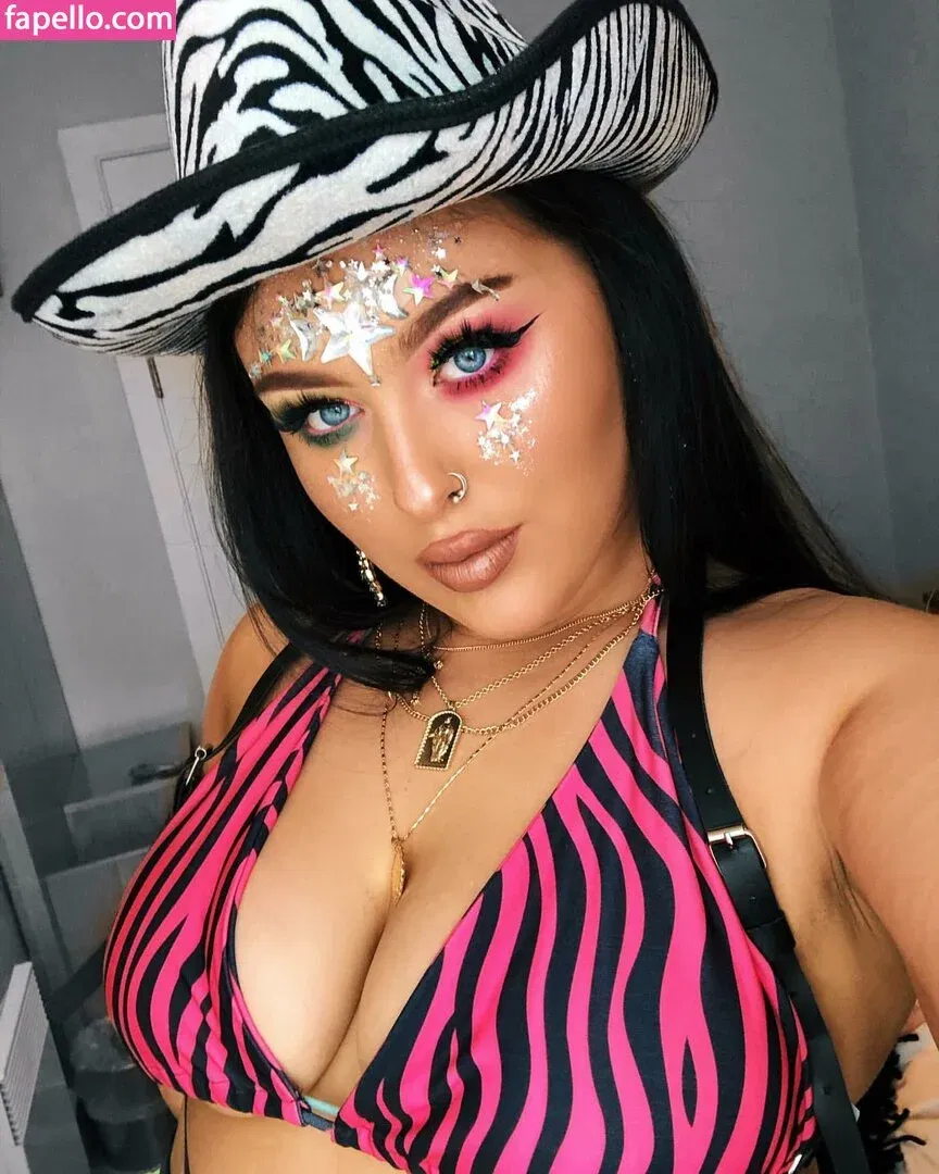 Holly Marston Onlyfans Photo Gallery 