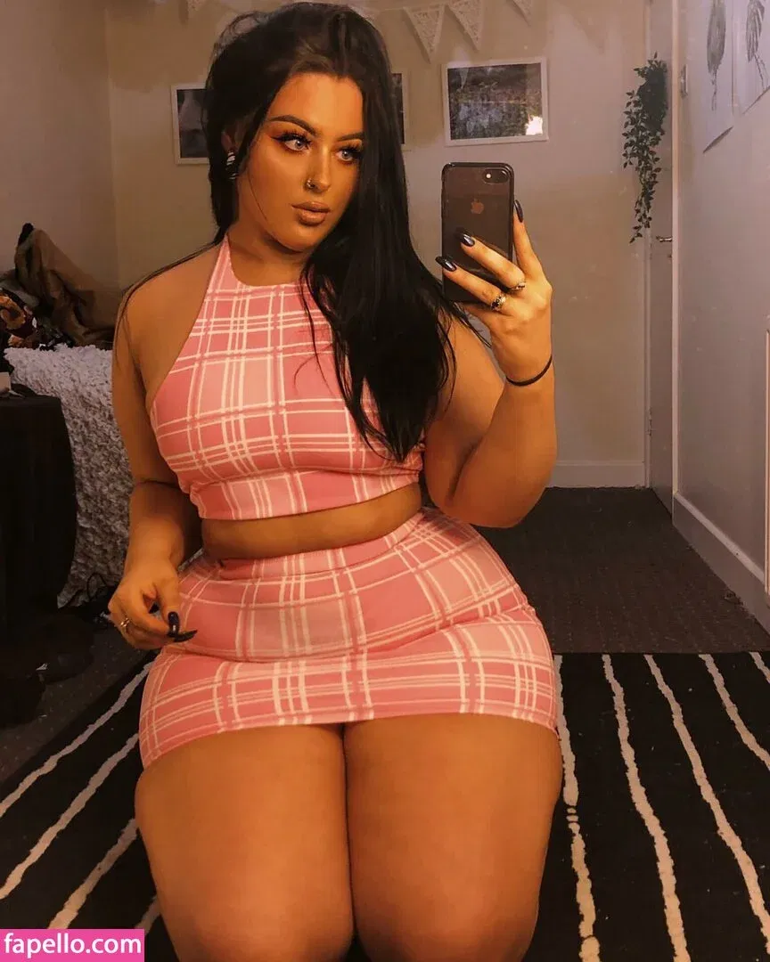 Holly Marston Onlyfans Photo Gallery 
