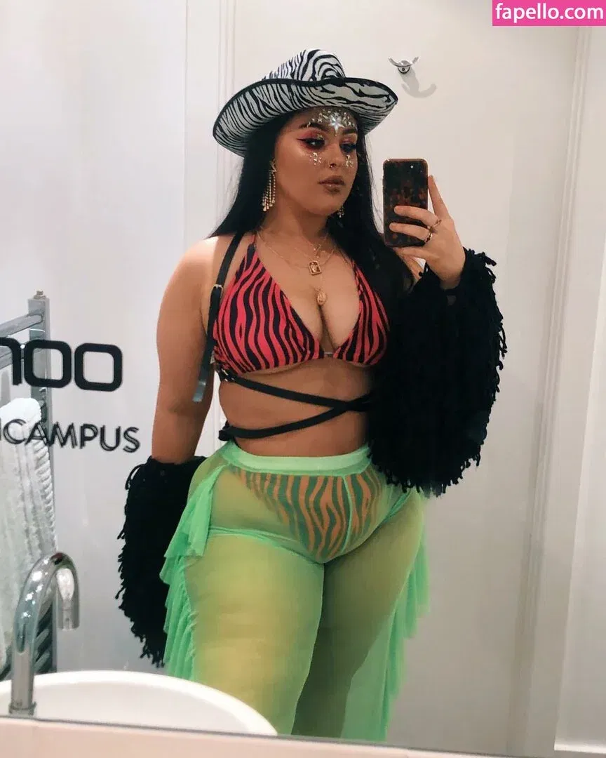 Holly Marston Onlyfans Photo Gallery 