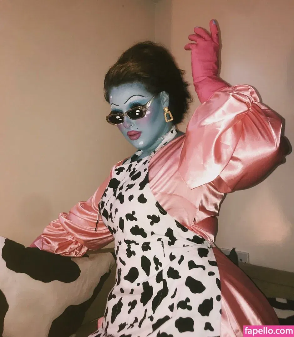 Holly Marston Onlyfans Photo Gallery 