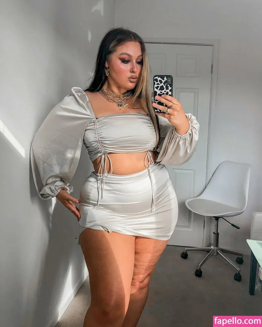 Holly Marston Onlyfans Photo Gallery 