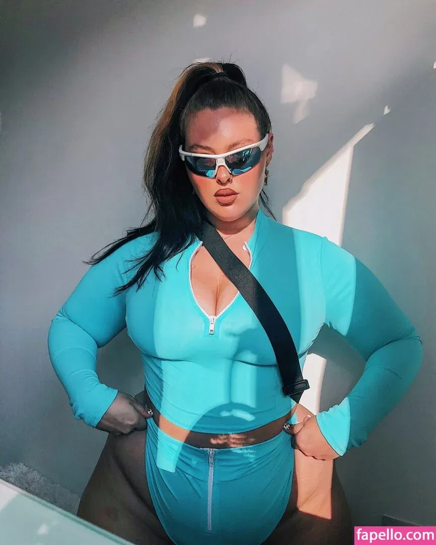 Holly Marston Onlyfans Photo Gallery 