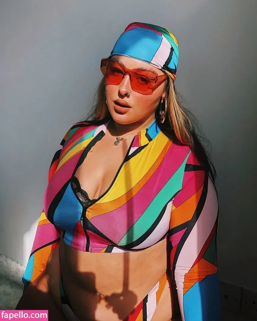 Holly Marston Onlyfans Photo Gallery 