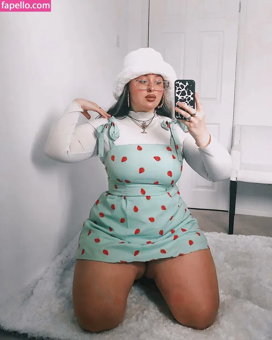 Holly Marston Onlyfans Photo Gallery 