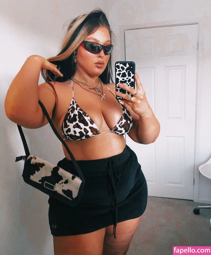 Holly Marston Onlyfans Photo Gallery 