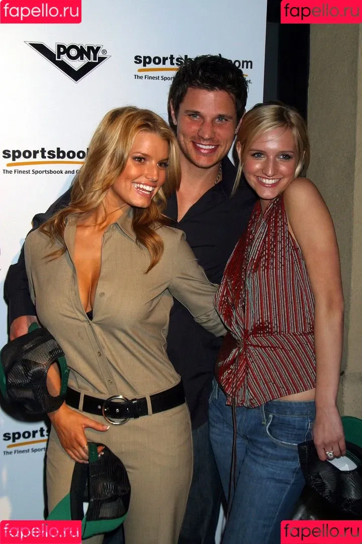 Jessica Simpson Onlyfans Photo Gallery 