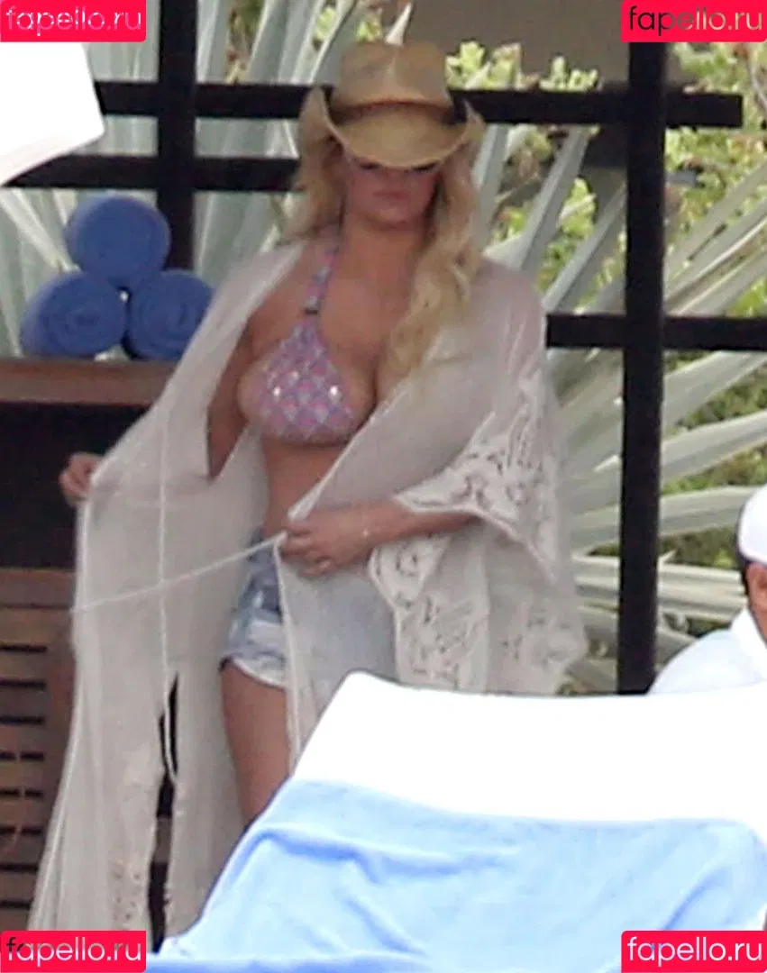 Jessica Simpson Onlyfans Photo Gallery 