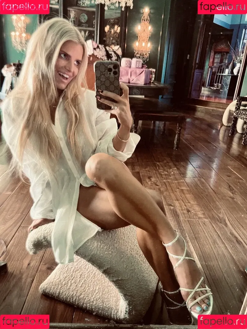 Jessica Simpson Onlyfans Photo Gallery 