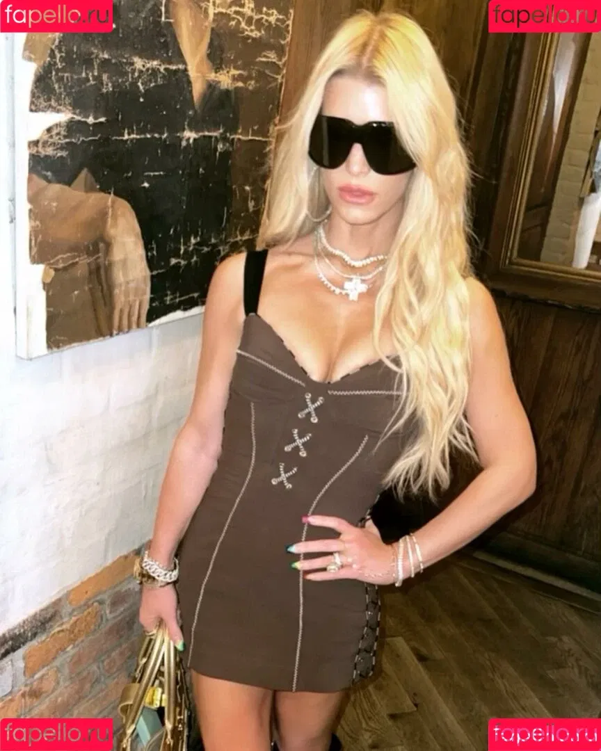 Jessica Simpson Onlyfans Photo Gallery 