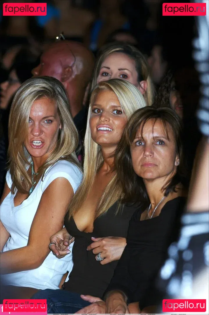 Jessica Simpson Onlyfans Photo Gallery 