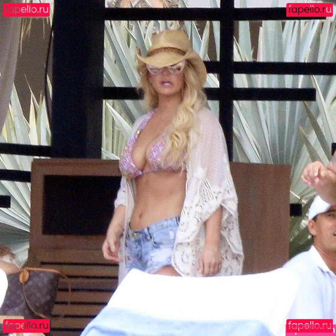 Jessica Simpson Onlyfans Photo Gallery 