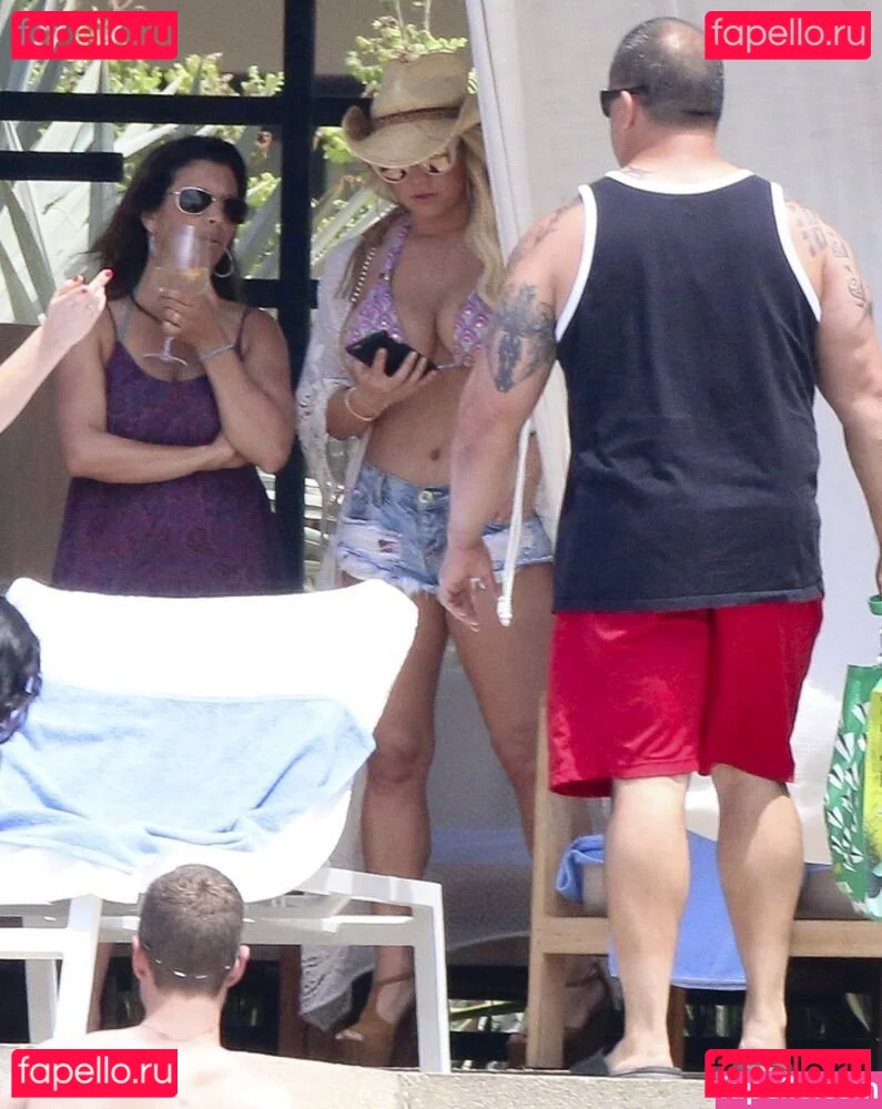 Jessica Simpson Onlyfans Photo Gallery 