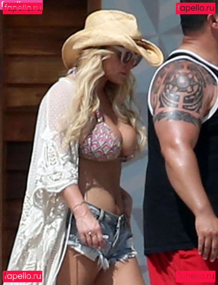 Jessica Simpson Onlyfans Photo Gallery 