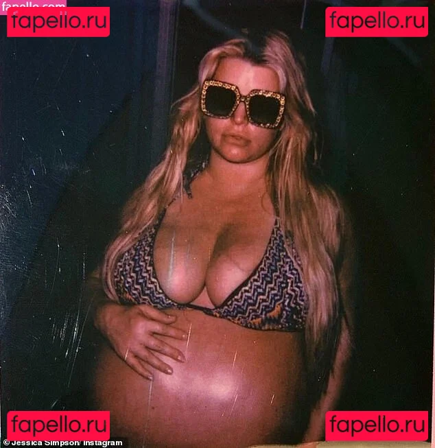 Jessica Simpson Onlyfans Photo Gallery 