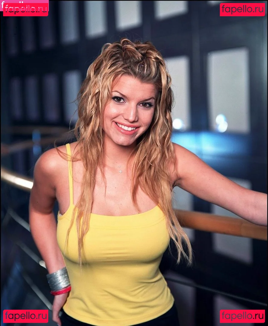 Jessica Simpson Onlyfans Photo Gallery 