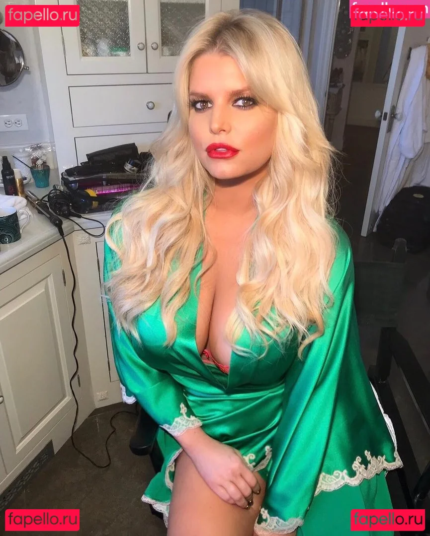Jessica Simpson Onlyfans Photo Gallery 