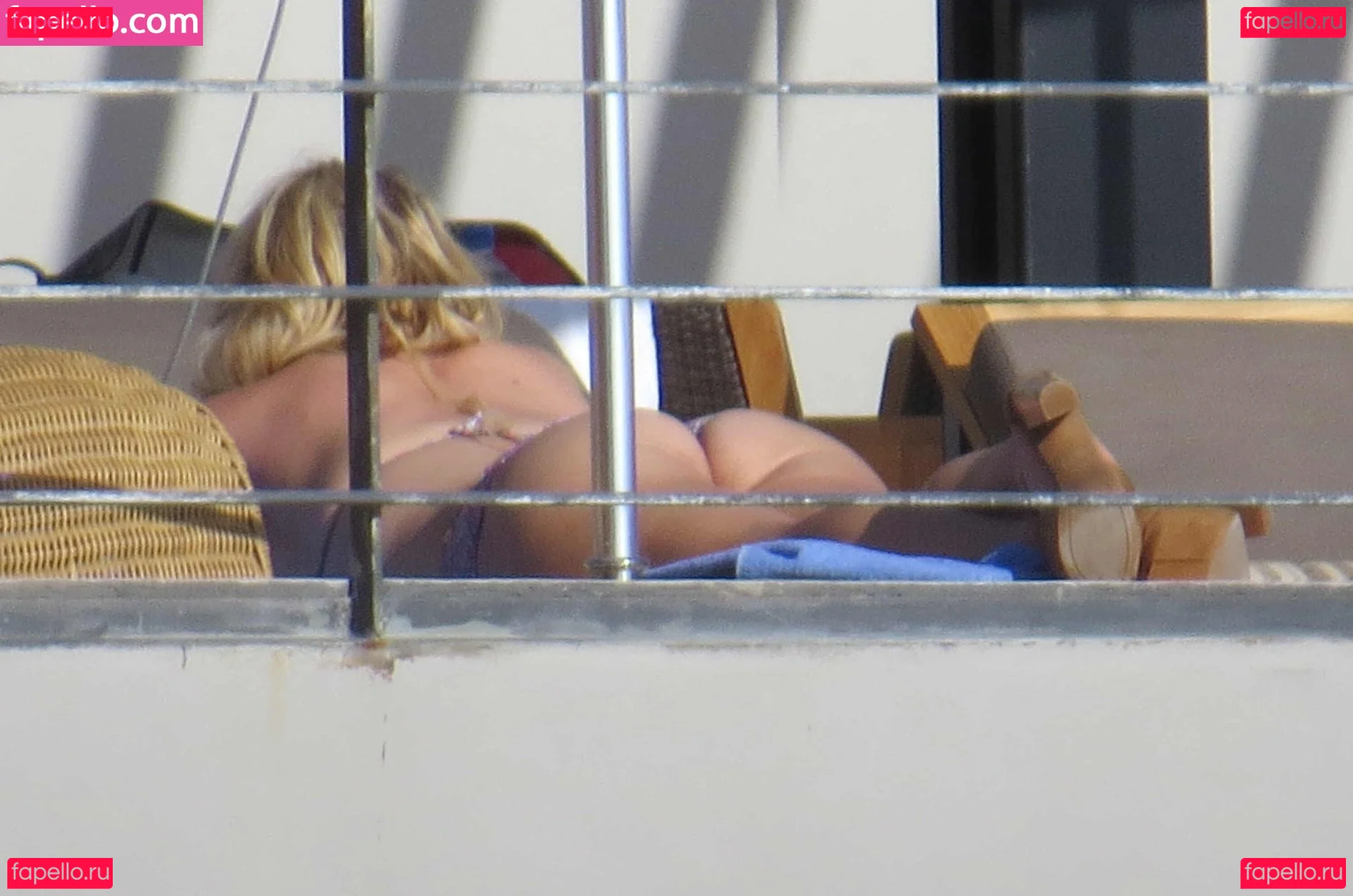 Jessica Simpson Onlyfans Photo Gallery 