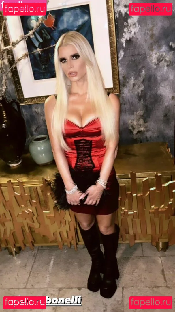 Jessica Simpson Onlyfans Photo Gallery 
