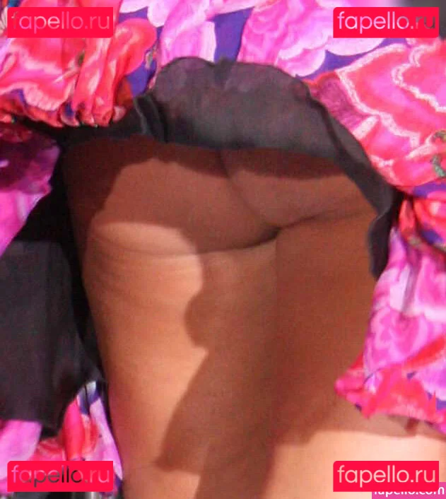 Jessica Simpson Onlyfans Photo Gallery 