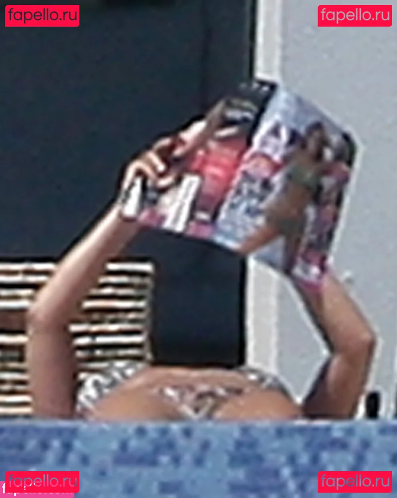 Jessica Simpson Onlyfans Photo Gallery 