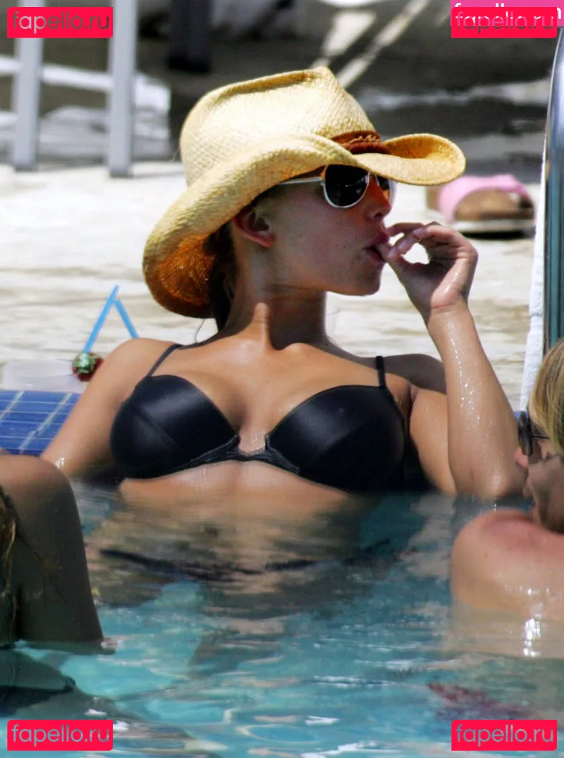 Jessica Simpson Onlyfans Photo Gallery 