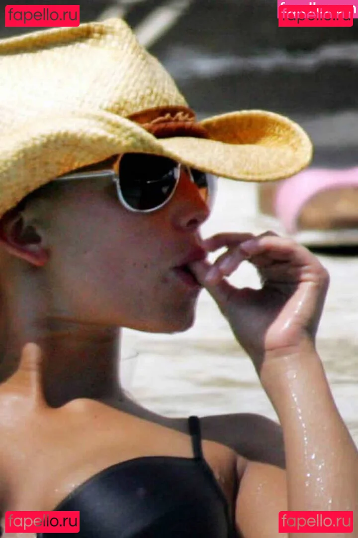 Jessica Simpson Onlyfans Photo Gallery 